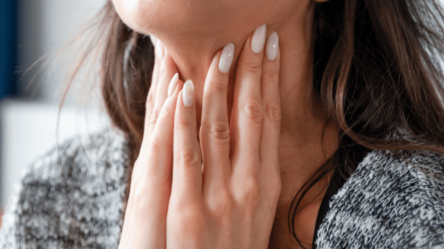 Hashimoto Tiroiditi: Belirtileri, Tedavisi ve Yönetimi