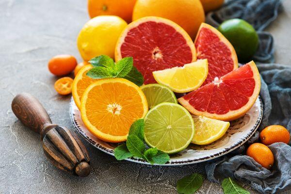 Turunçgil Alerjisi: Mekanizmalar, Tanı ve Yönetim