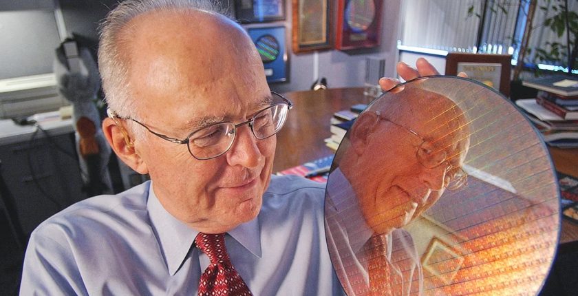 Gordon Moore Kimdir?