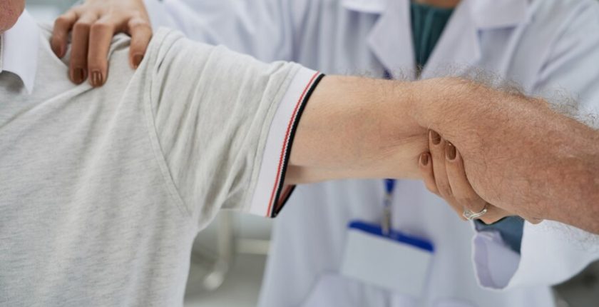 Golfçü Dirseği (Medial Epikondilit) Nedir? Golfçü Dirseği Belirtileri