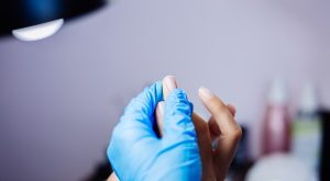 Kaşık Tırnak Nedir? Kaşık Tırnak Neden Olur?